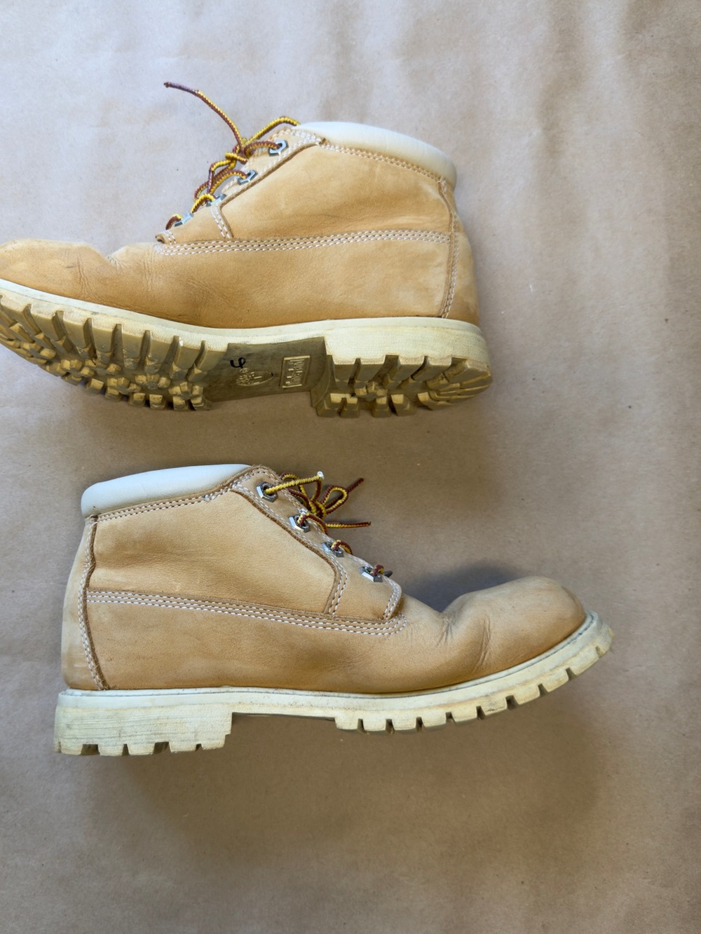 Timberland Nellie Waterproof Leather Chukka Ankle Boots Wheat White Size 8M